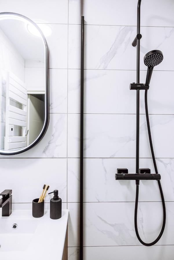 Apartamento Henri IV - 2 Pieces - Parking Gratuit Billere Exterior foto